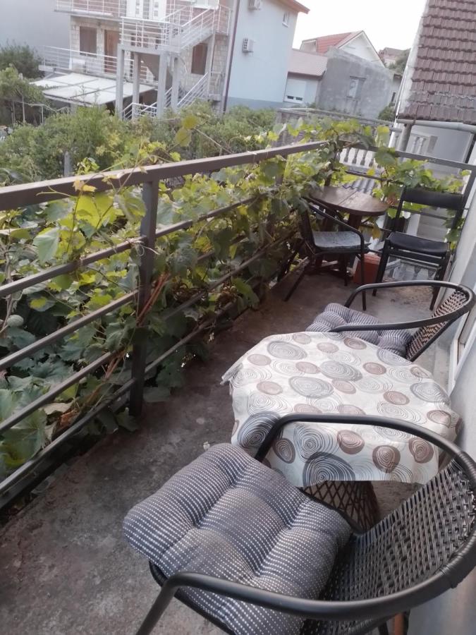 Nada Apartman - B&B Lastva