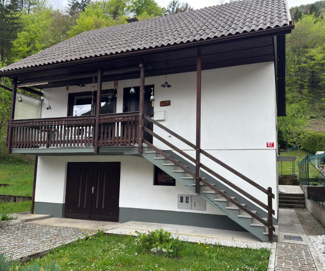 Hisa Lina Near Bovec - B&B Serpenizza