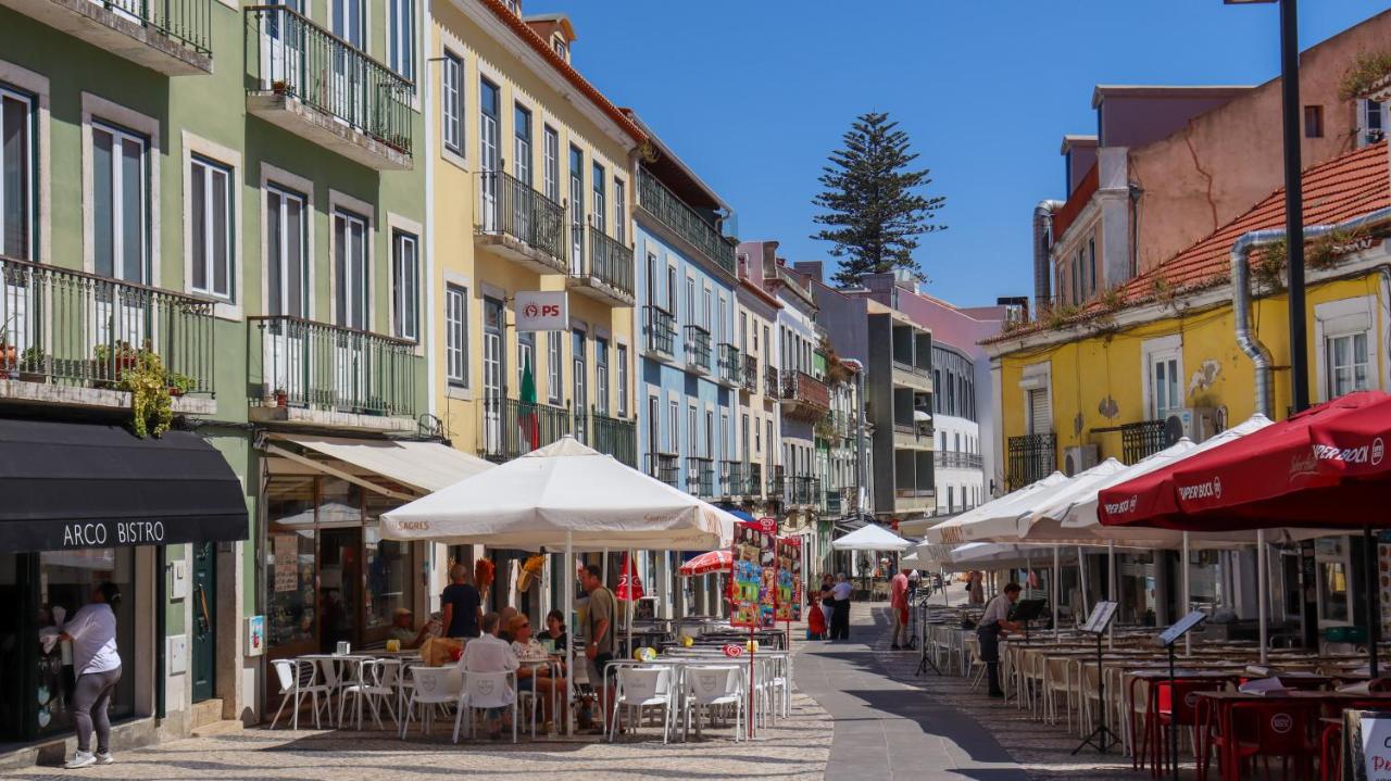 Cacilhas Riverside Lisbon - Bed and Breakfast Almada