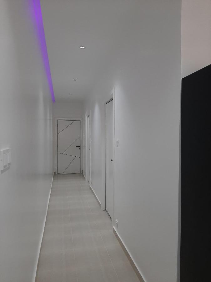Appartamento con 2 Camere da Letto e Vista Mare 