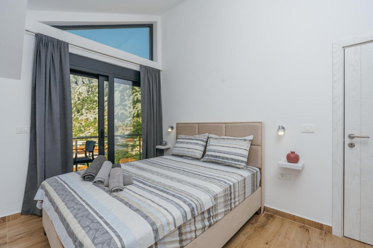 Two-Bedroom Apartment with City View