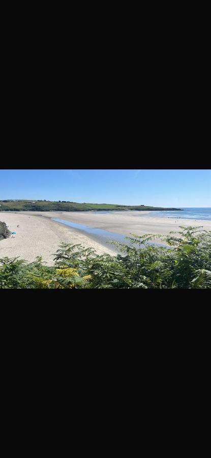 2 bed Beachfront Apartment Inchydoney Cork - B&B
