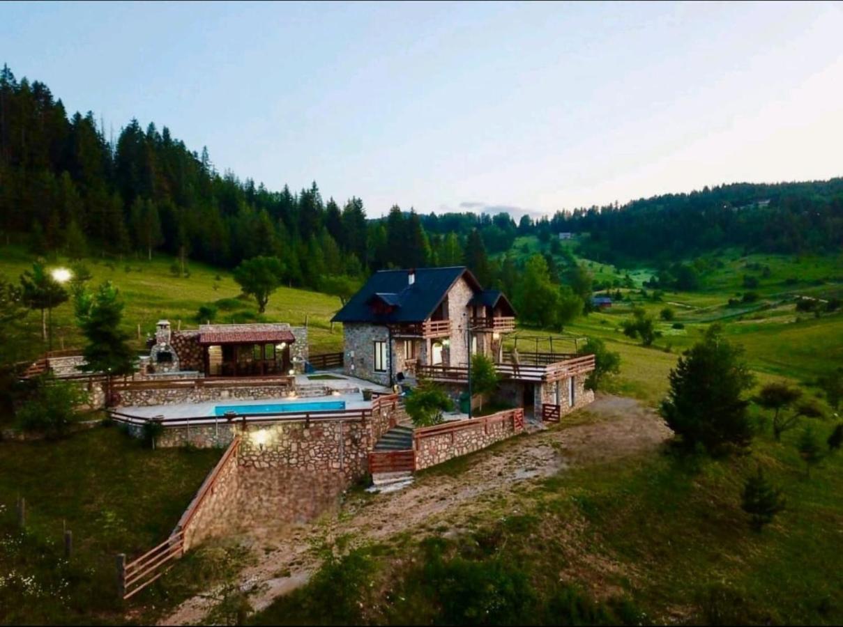 Villa e Zanës - B&B Boge