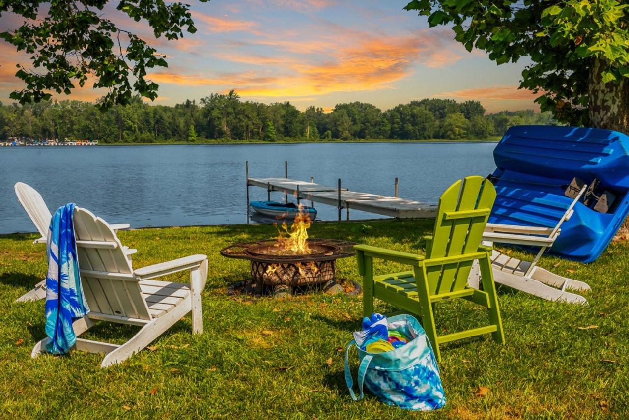 Lakefrontkayakspaddleboatfishingpier - B&B Pierceton