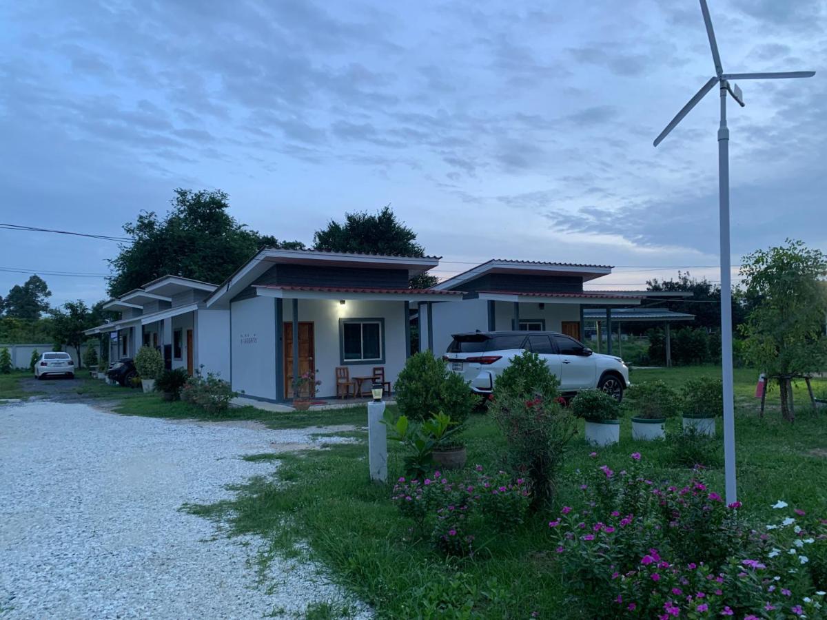 KHUN CHUAT'S HOUSE - Ferienwohnung Ban Nong Ben