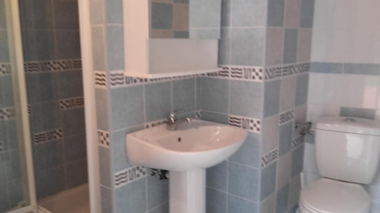 Triple Room with Bathroom