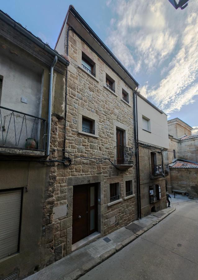 Vivienda de Uso Turístico Doña Urraca - B&B Fermoselle