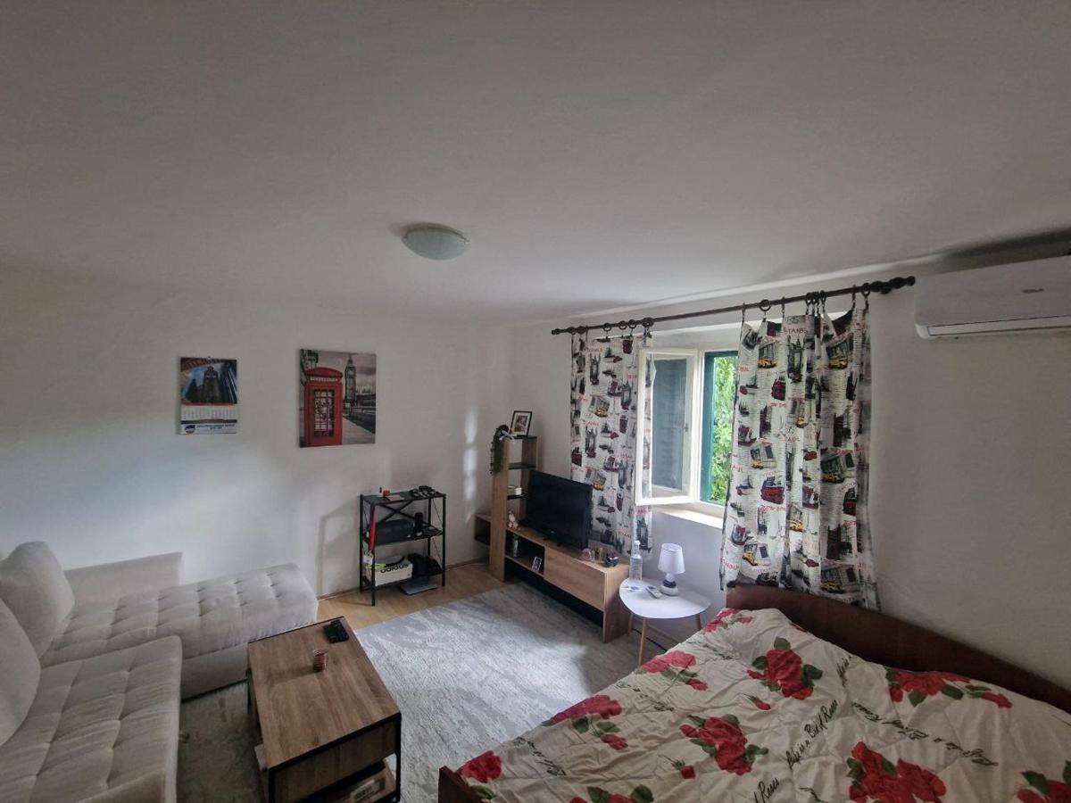 Apartman Mediteran - Bed and Breakfast Herceg Novi