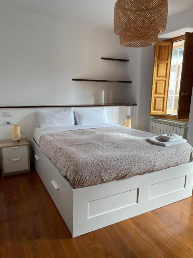 Apartamentos sarmiento - B&B Mondoñedo