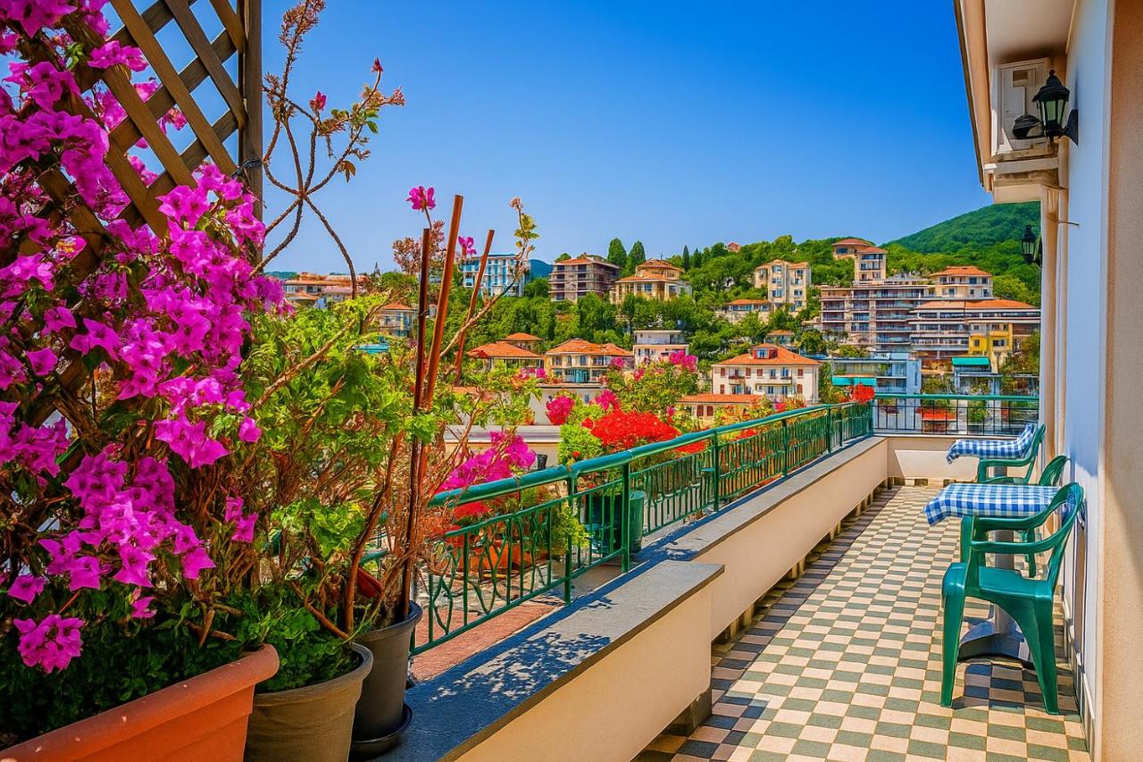 Attic Apartment, Air Conditioning, Fast WiFi - B&B Rapallo