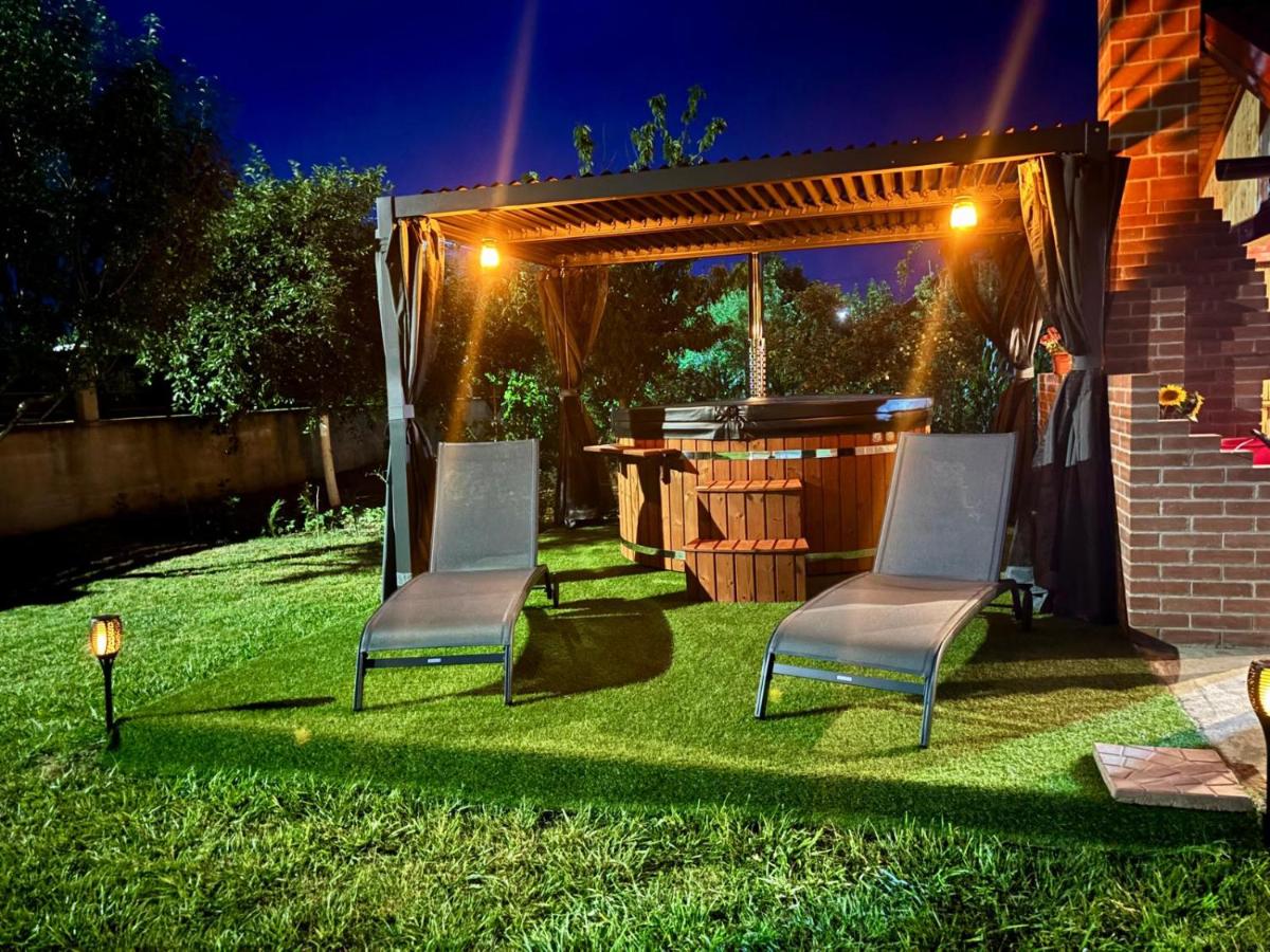 Pensiunea Salcioara - B&B