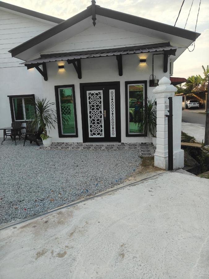 Nearby umt Unisza airport drawbridge litar gong badak budin's house gong badak Kuala nerus Kuala terengganu - Chambres d'hôtes Kuala Terengganu