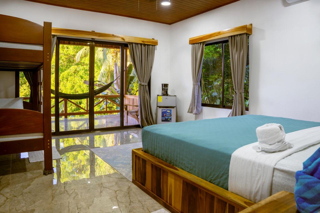 Vierbettzimmer mit Bergblick