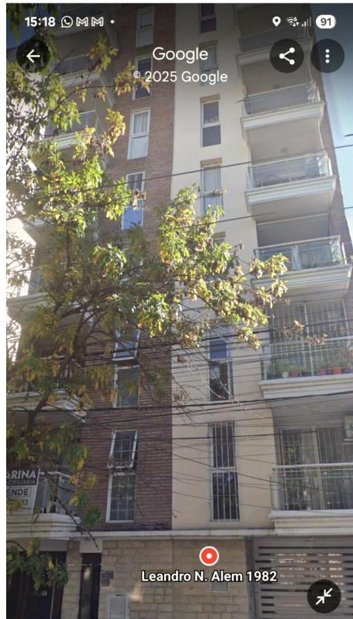 Departamento hasta 5 pasajeros zona Av Pellegrini Facultades Semipiso luminoso Cochera opcional - Bed and Breakfast Rosario