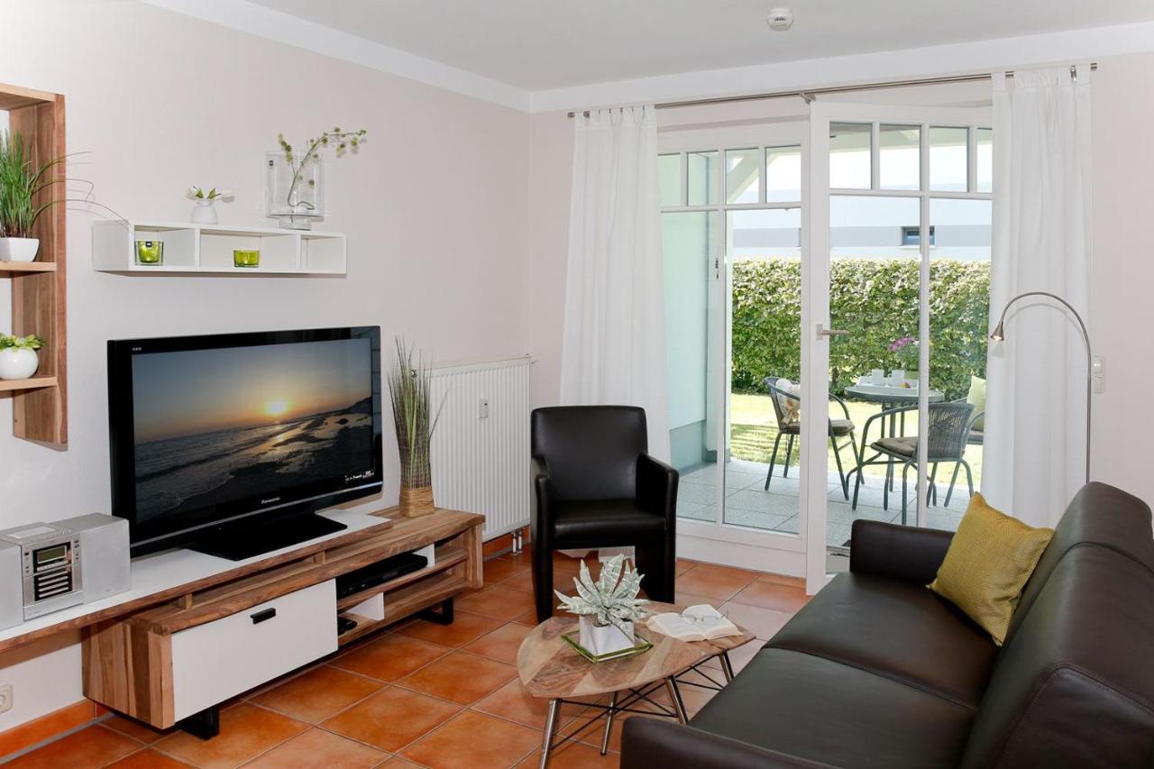 One-Bedroom Apartment with Terrace