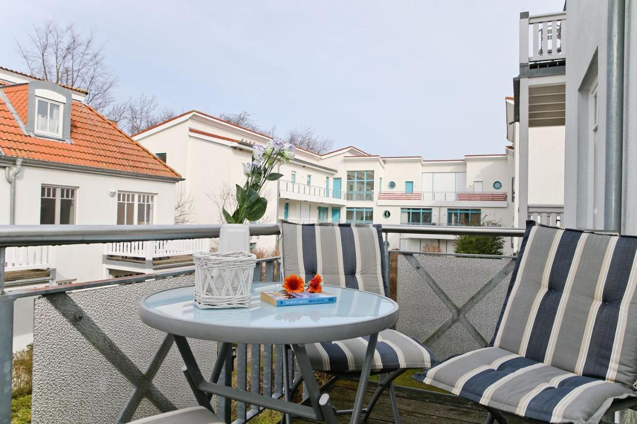 One-Bedroom Apartment with Balcony