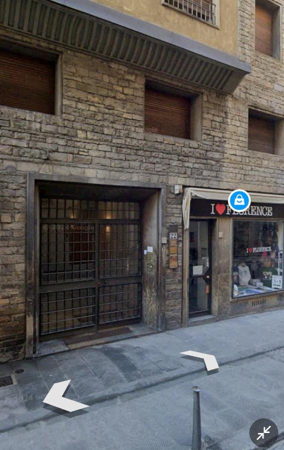 Suite with 3 terraces at Ponte Vecchio - B&B Florence