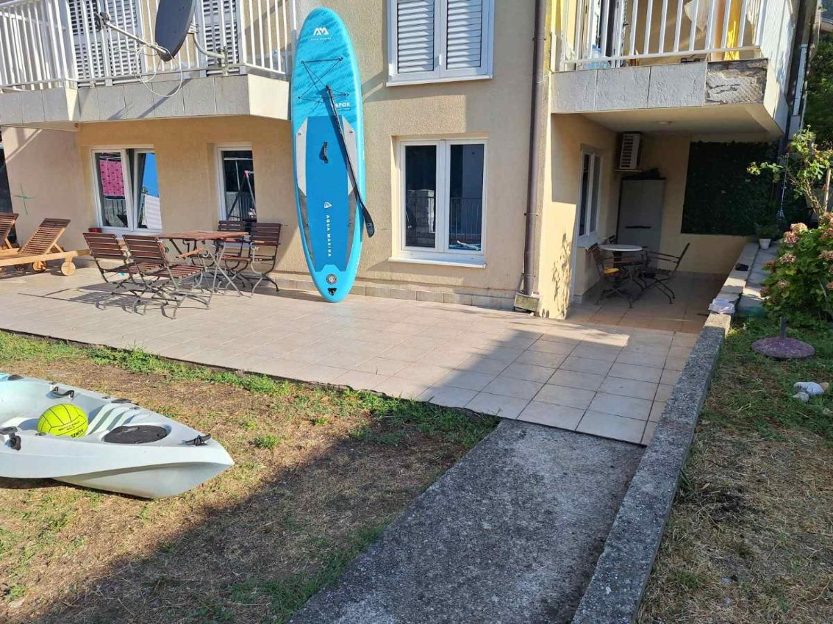 Al mare 11 - Bed and Breakfast Bijela