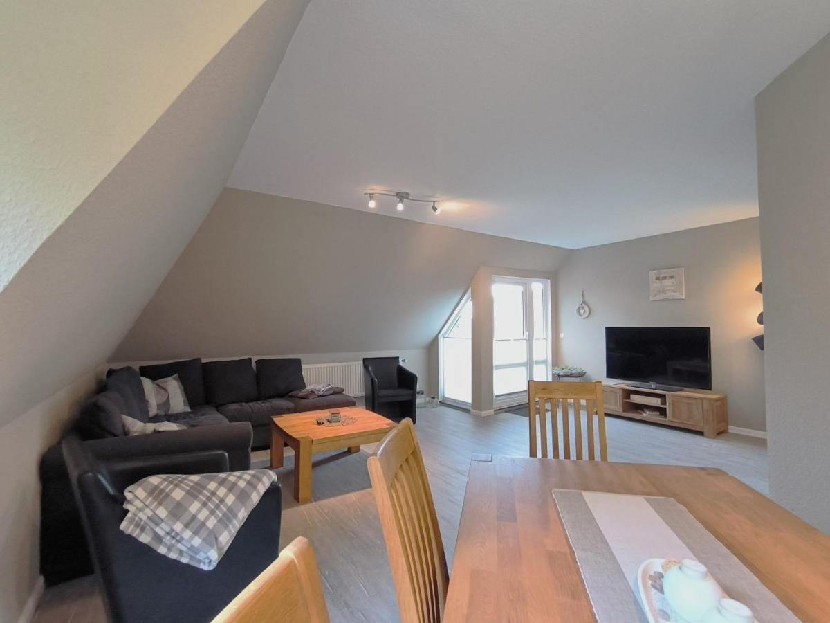 Three-Bedroom Apartment with Balcony