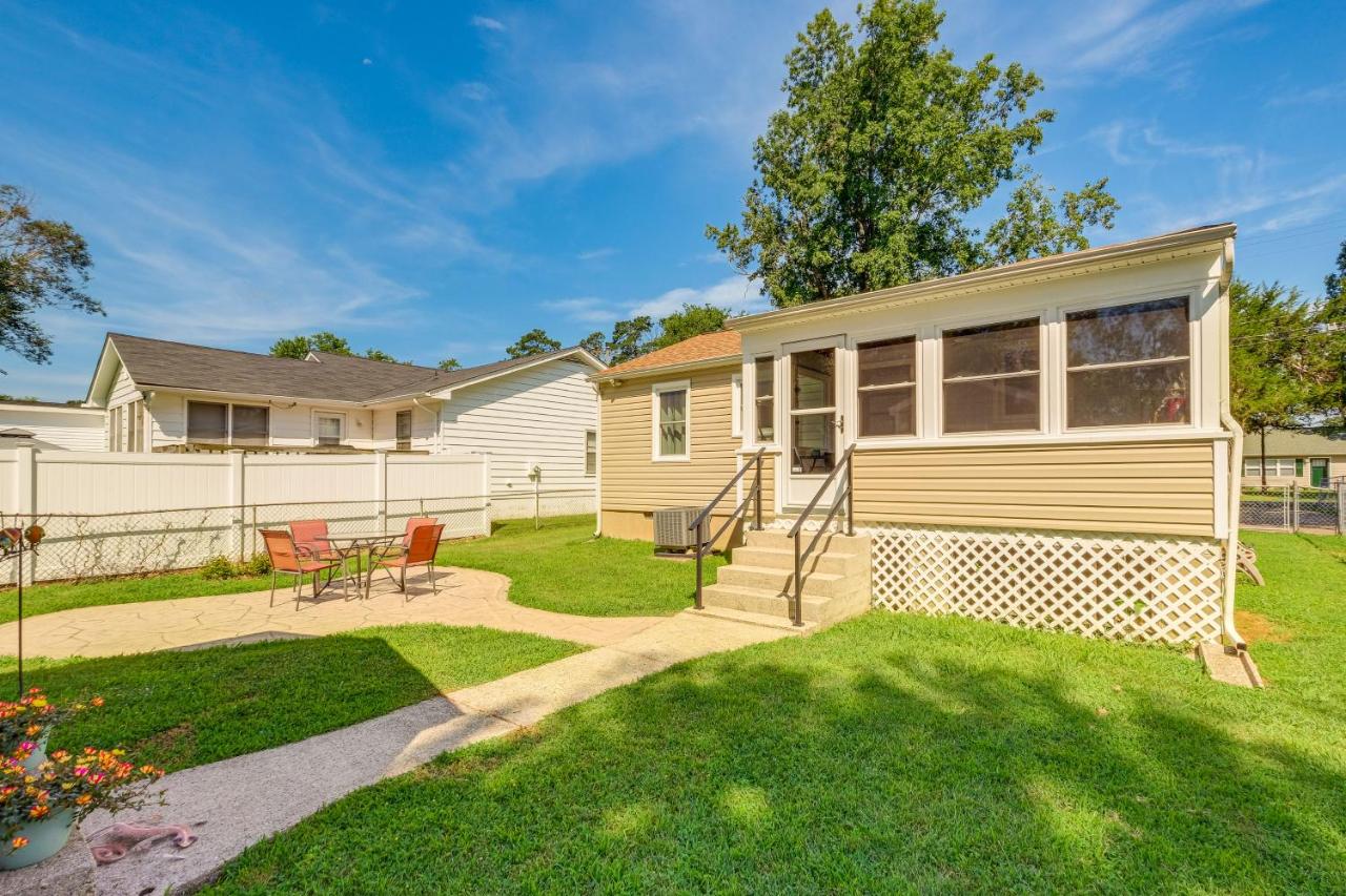 Less Than 1 Mi to Colonial Beach Coastal Gem with 2 Porches - B&B Colonial Beach