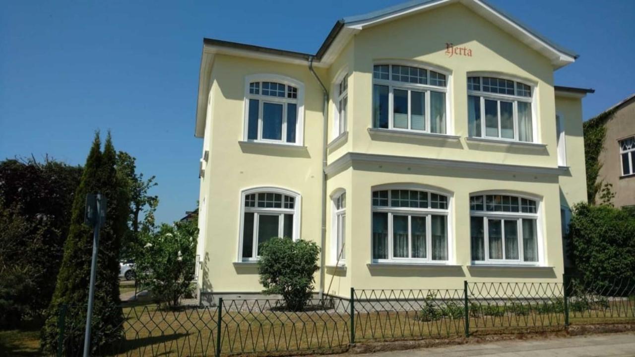 Ferienwohnungen Familie Mueller - Bed and Breakfast Ahlbeck