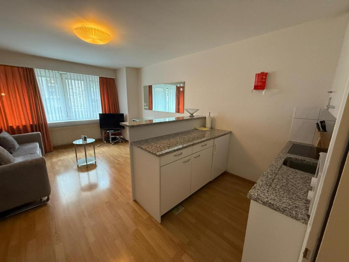 Nice 1BR flat in the city center - Crown 3 - B&B Zurigo