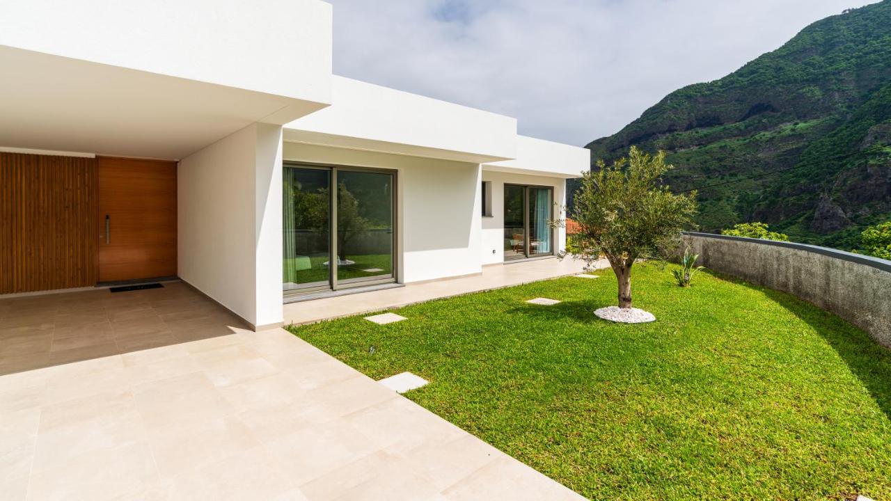 Villa with Sea View