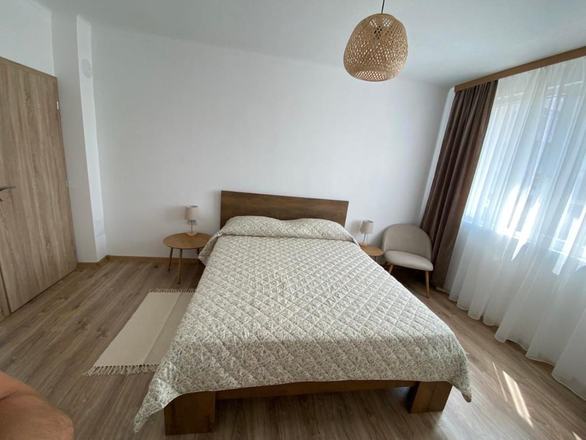 Апартамент "Smiley Place" - Ferienwohnung Vratsa