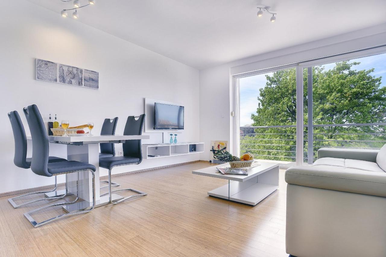 Appartement met 1 Slaapkamer en een Balkon