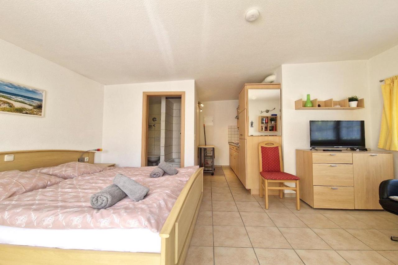 Standard Apartment with Terrace