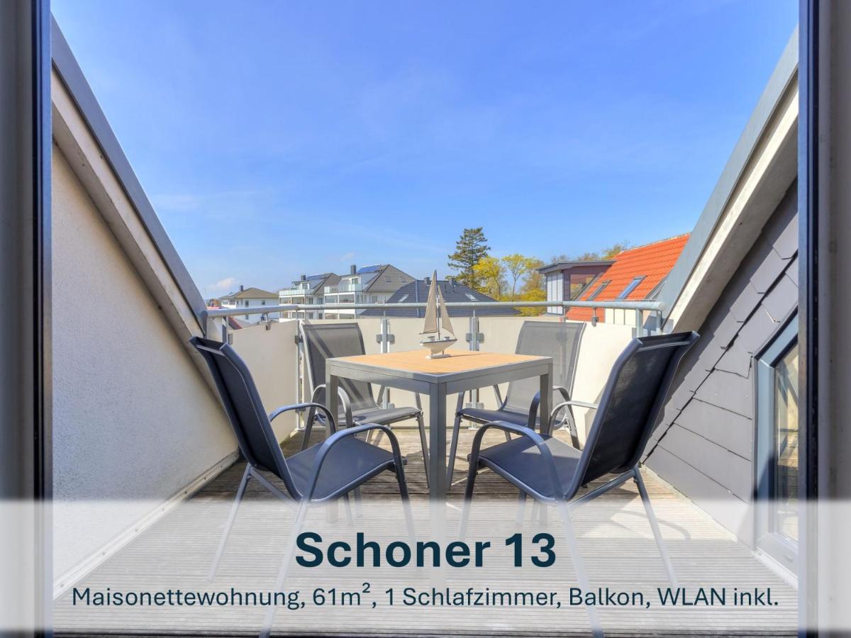 One-Bedroom Apartment with Lake View
