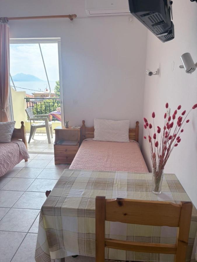 Standard Twin Room with Sea View