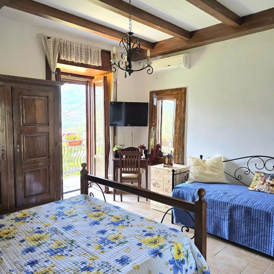 King Room with Mountain View