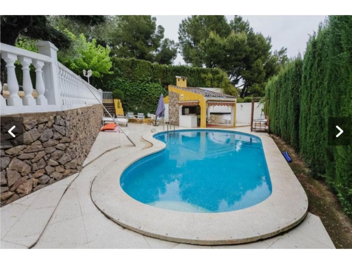 Chalet con piscina privada - B&B Las Villas