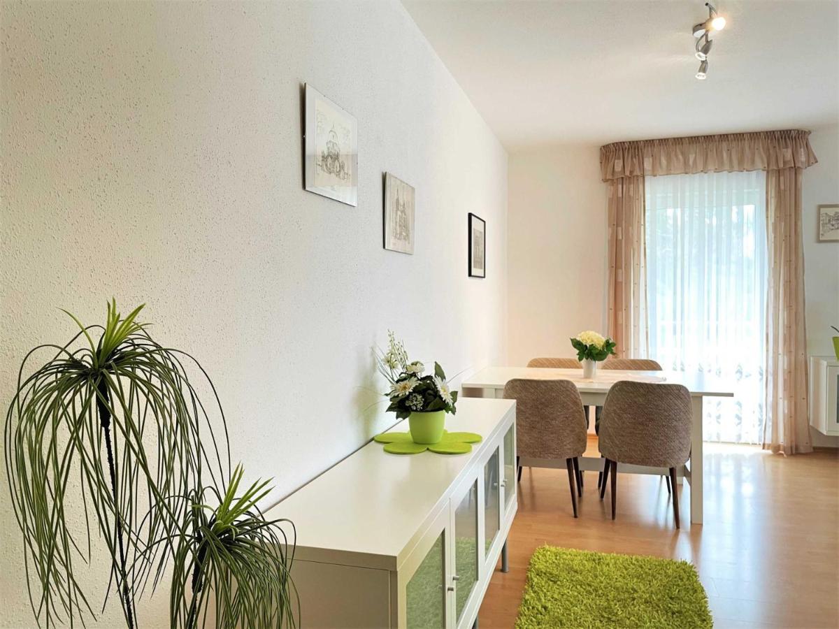 Apartment with Shower