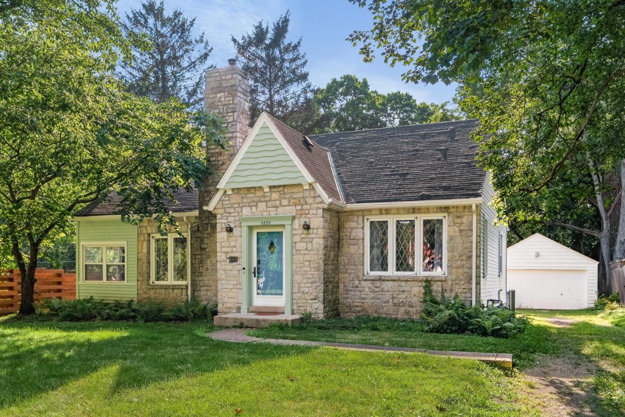 Wildflower Haven Minutes to City - B&B
