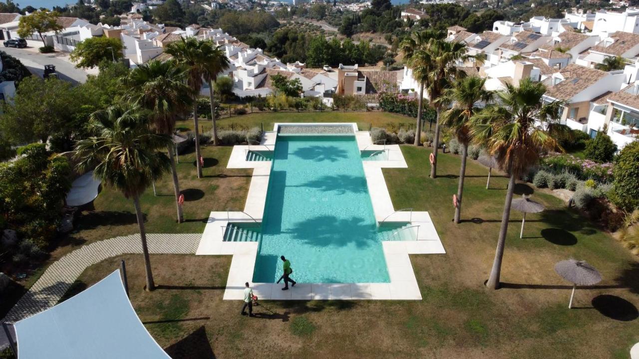 Marae Home - Dream Holidays Private Pool with Brea - B&B Benalmádena