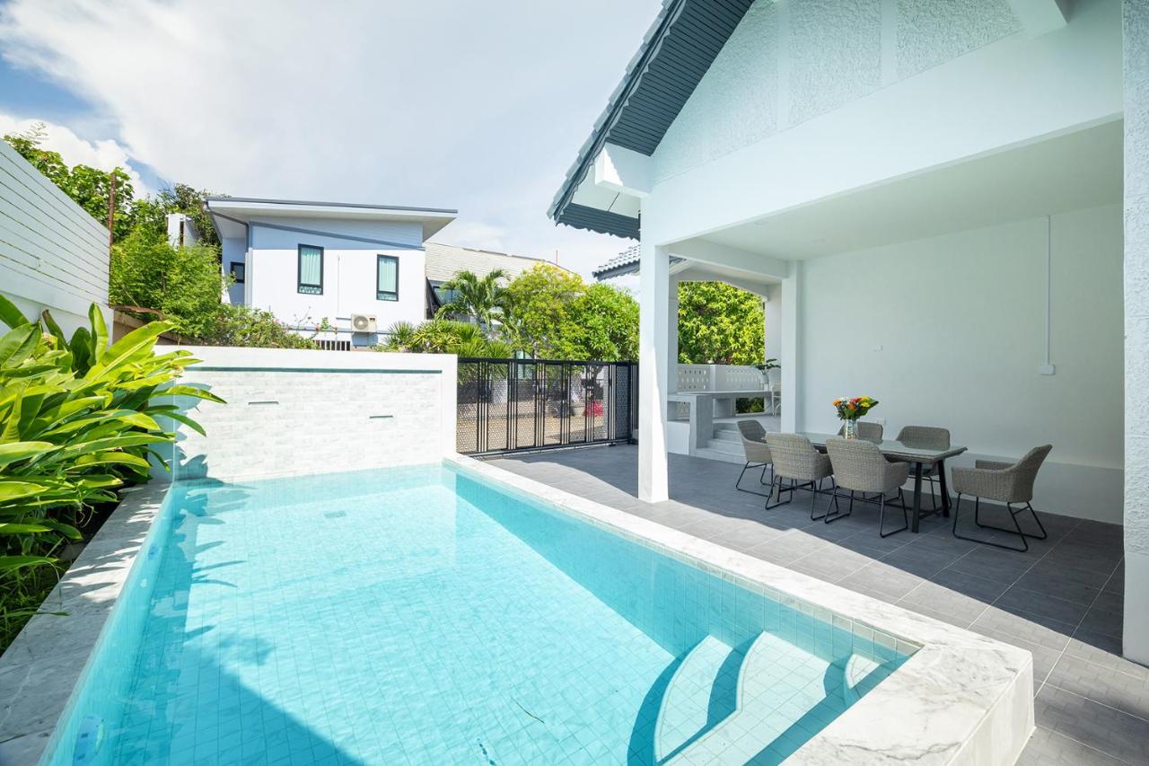 Villa Anna, minutes from the beach and city Pattaya - Chambres d'hôtes Ban Nong Prue