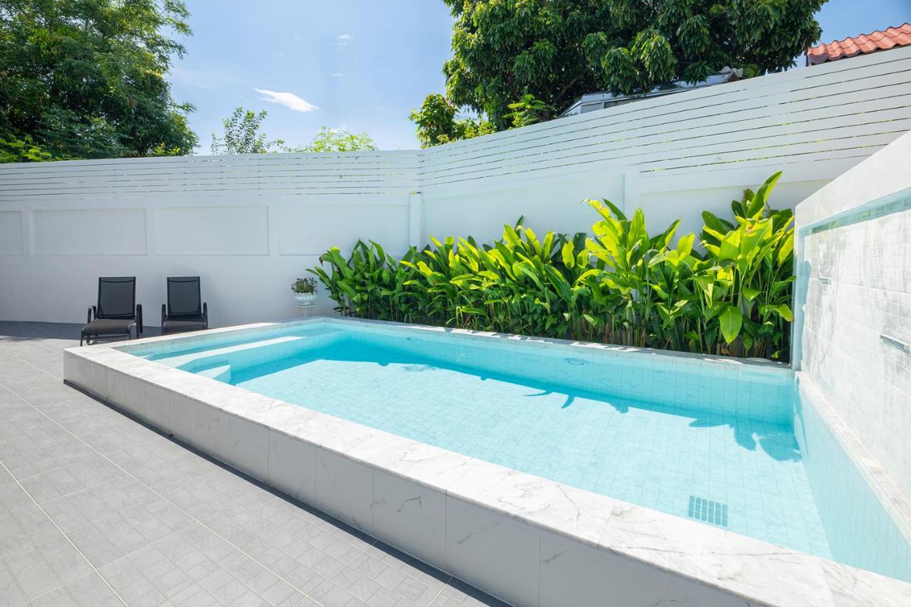 Villa Anna, minutes from the beach and city Pattaya - Chambres d'hôtes Ban Nong Prue
