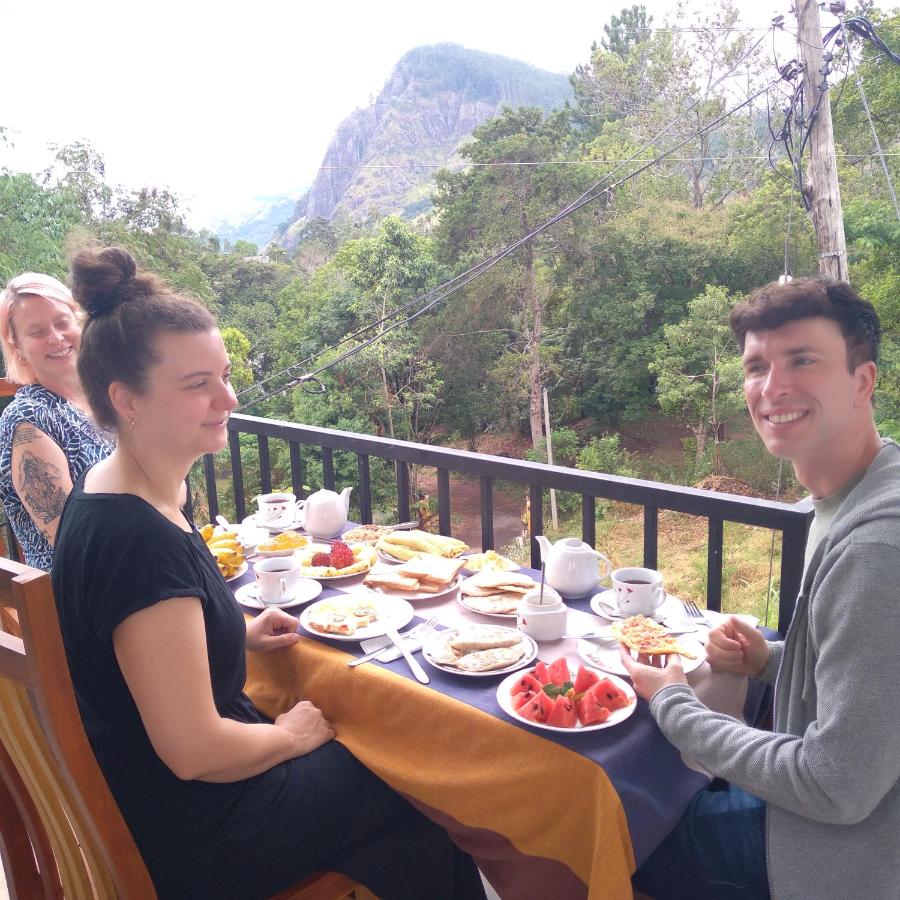Little Hideaway Home Stay - B&B