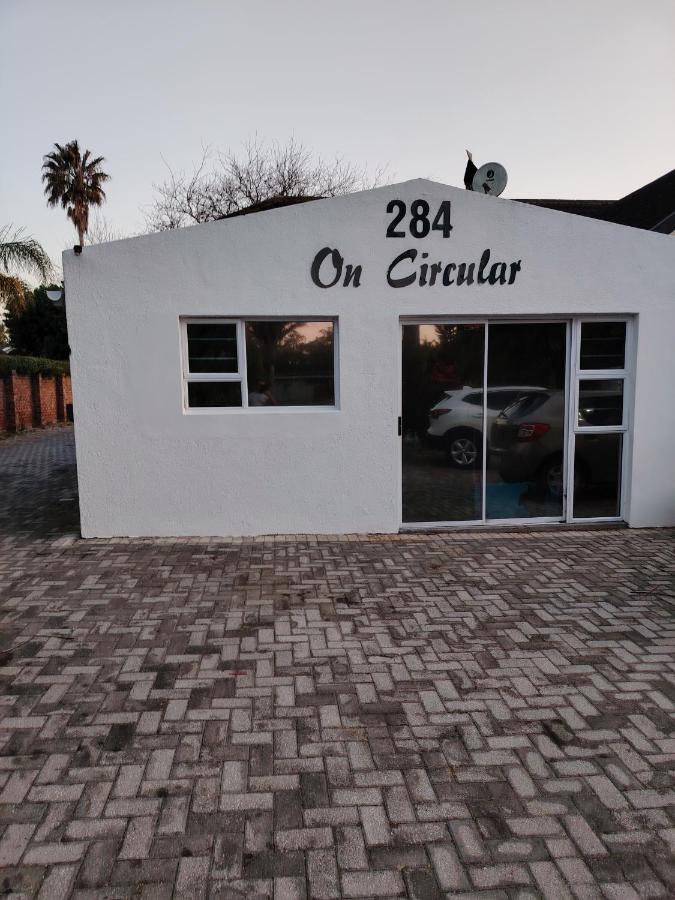 284 On Circular 4 - B&B