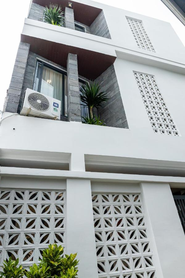 New Happy House Homestay's My Khe Beach with 4BR - B&B