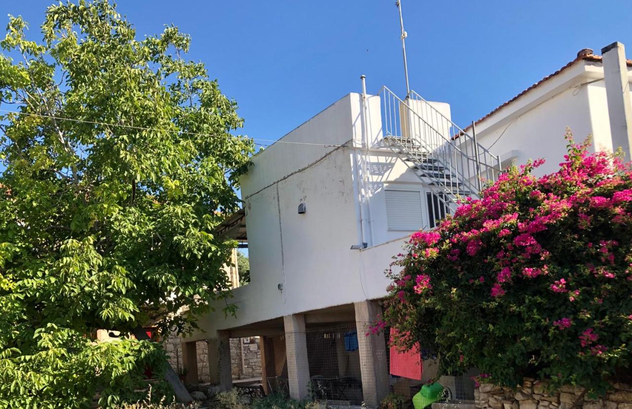 Kallimasia Chios - Iraklis House - B&B