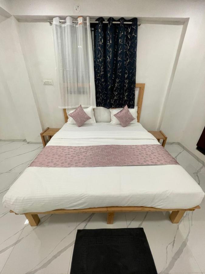 Golden Gate Retreats - B&B Karanja