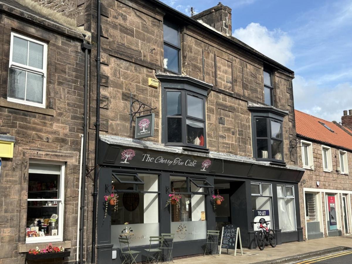 The Hideaway Bureau - Islay - B&B Wooler