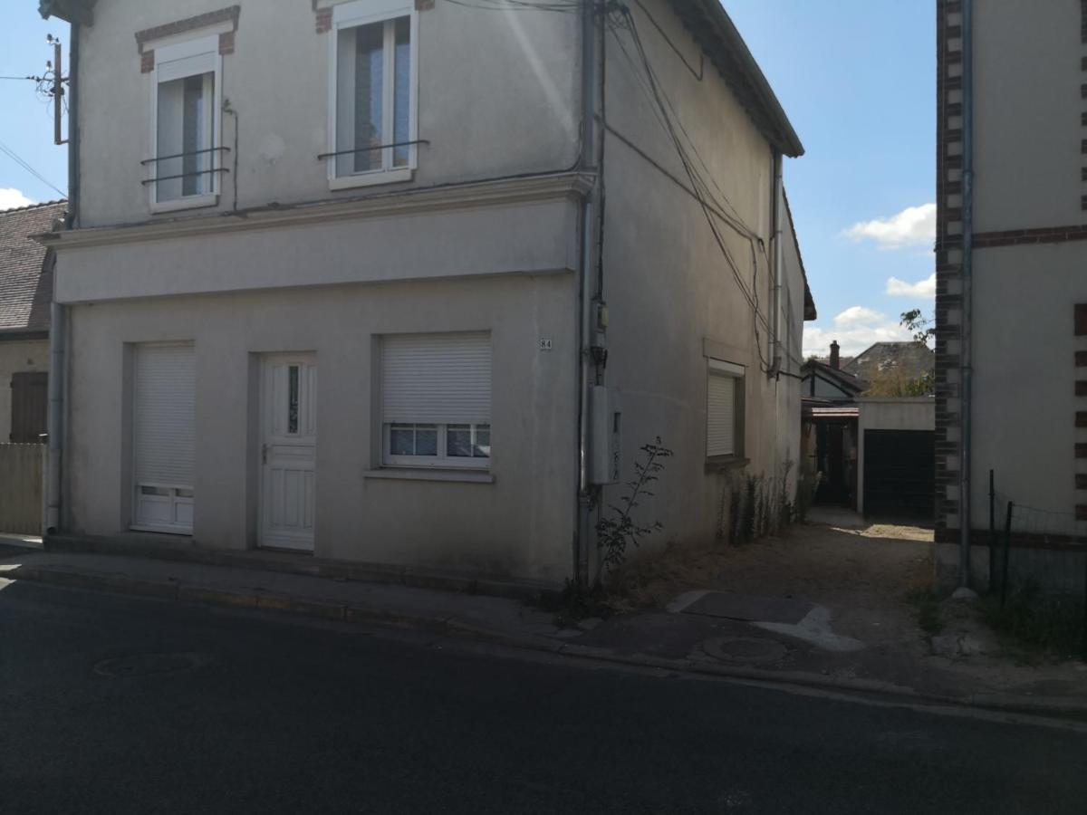 T3 spacieux proche gare Montargis Wifi linges fournis - Chambres d'hôtes Châlette-sur-Loing