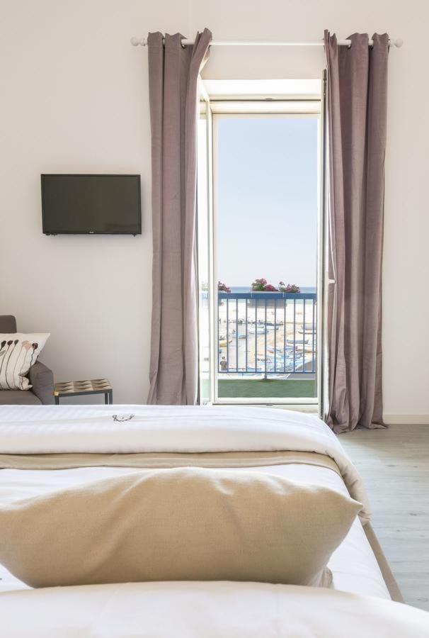 Deluxe Doppelzimmer mit Balkon und Meerblick