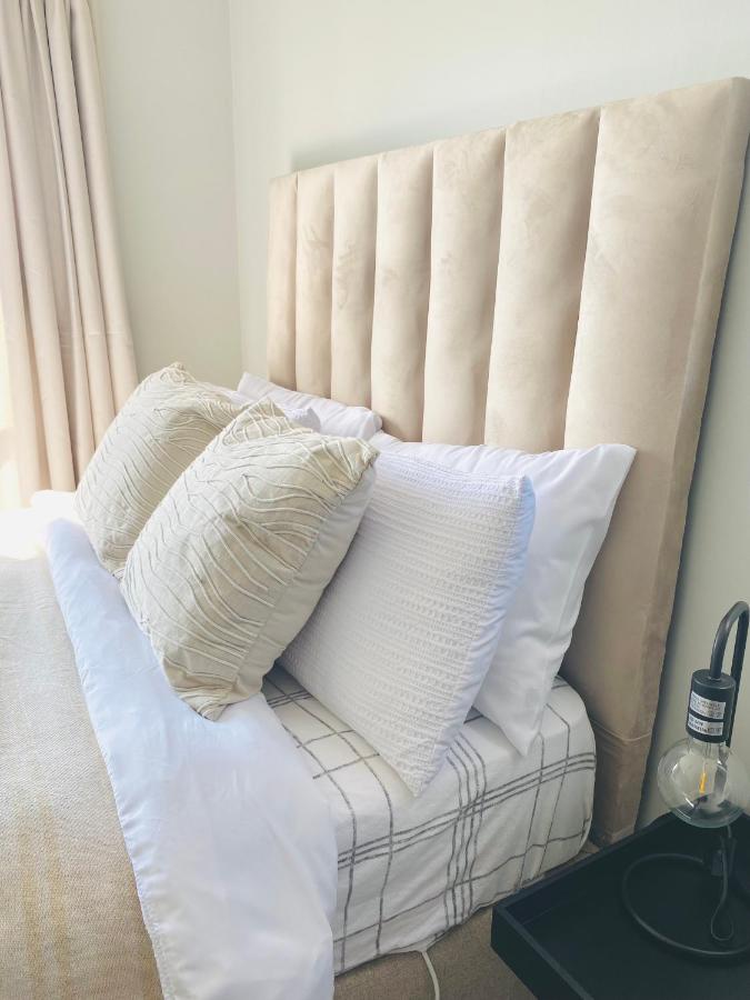 The Minimalist Hideout - B&B Midrand