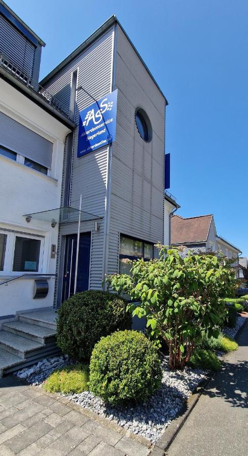 Ferienwohnung in Wilnsdorf OT Wilden neu erstellt & hochwertig - B&B