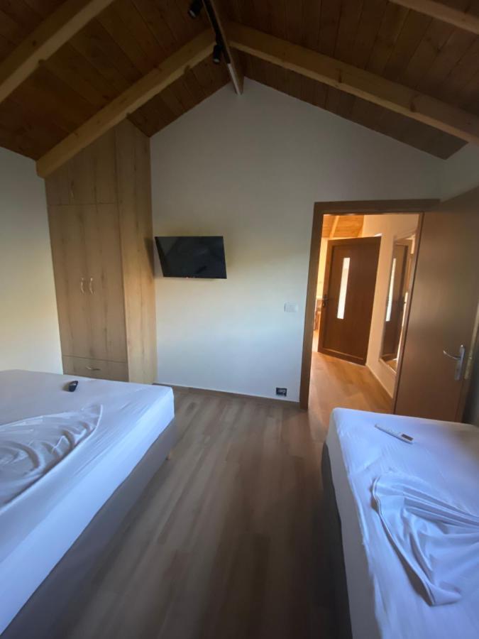 Familiekamer met Uitzicht op de Bergen